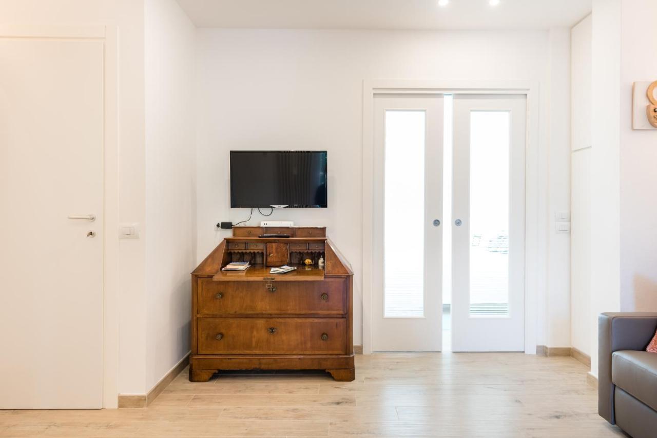 Modern Flat Alberti Arno River Lift&Terraces Florenz Exterior foto